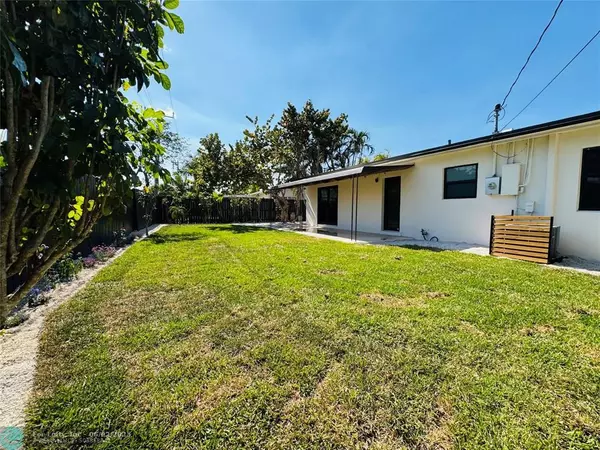 Pompano Beach, FL 33064,1472 NE 30th Ct