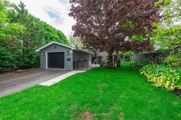 Orangeville, ON L9W 2P6,61 John ST