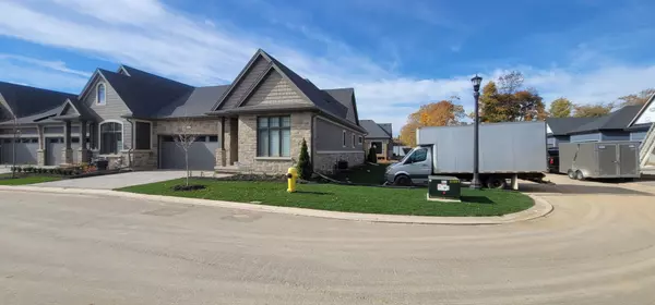 Pelham, ON L0S 1E6,154 Port Robinson RD #82