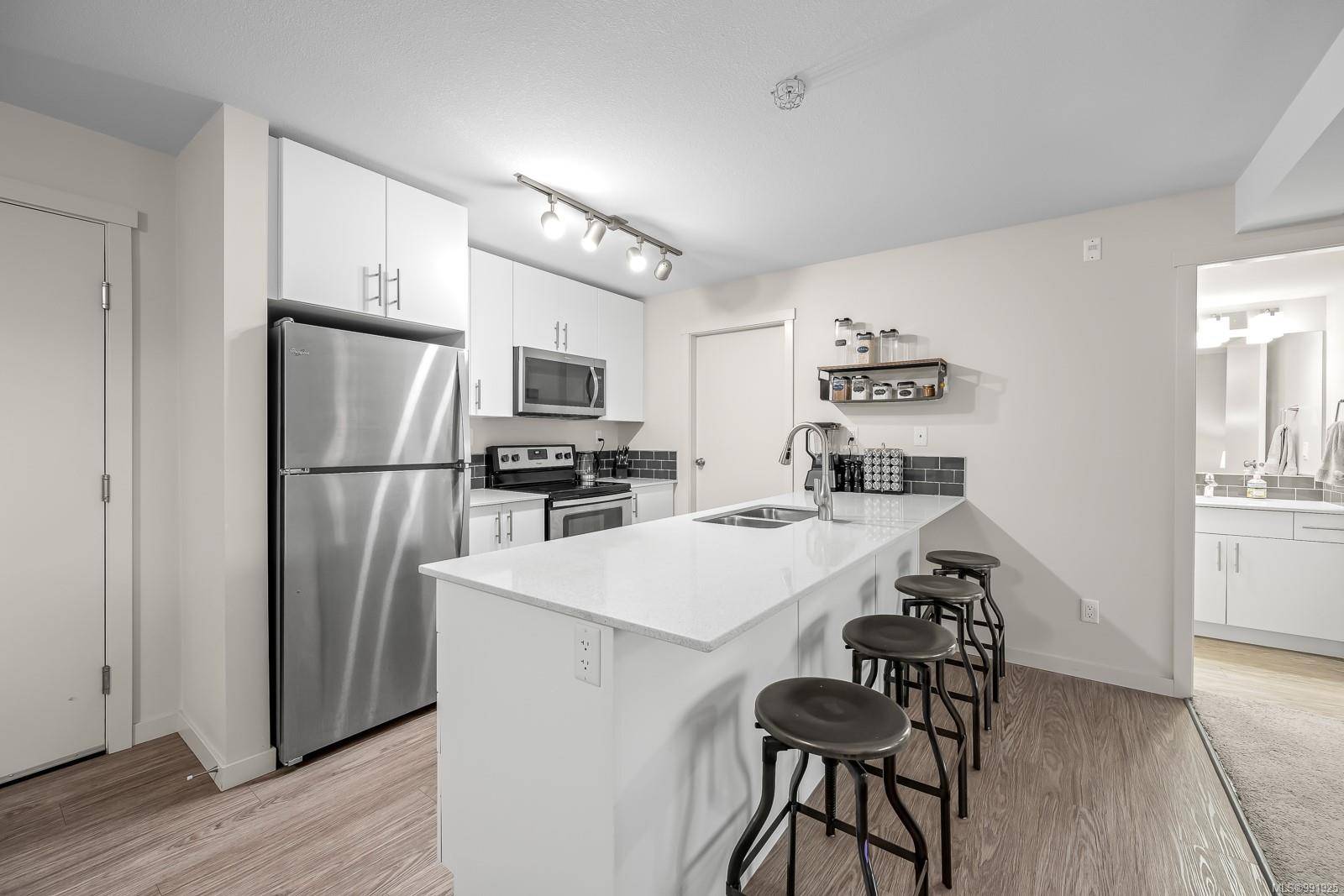 Courtenay, BC V9N 0E5,1944 Riverside Lane #303