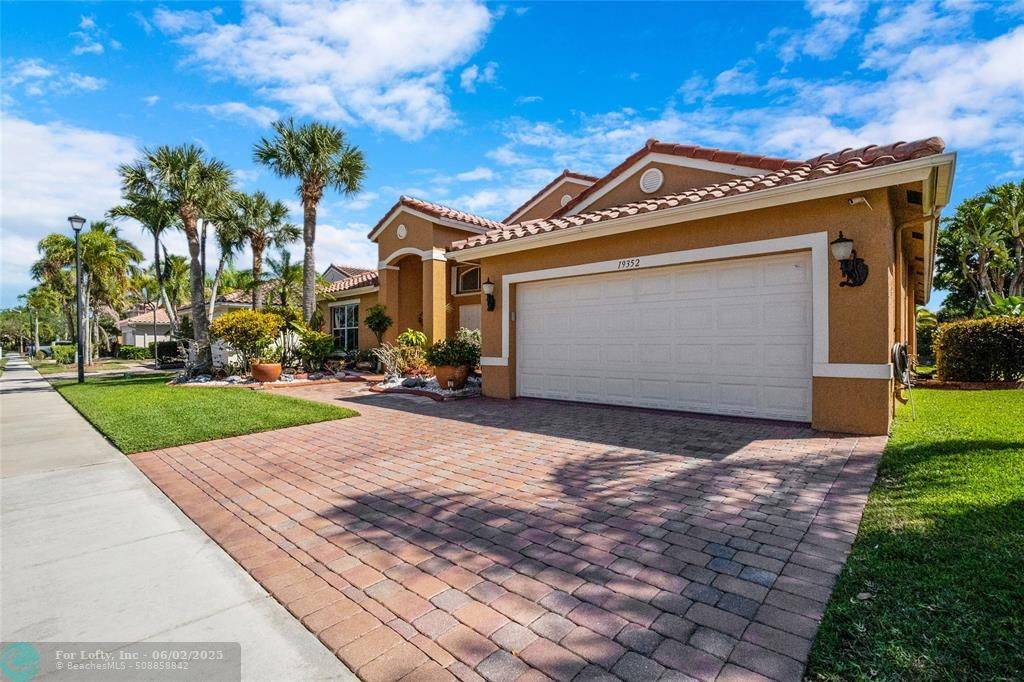 Pembroke Pines, FL 33029,19352 SW 14TH STREET