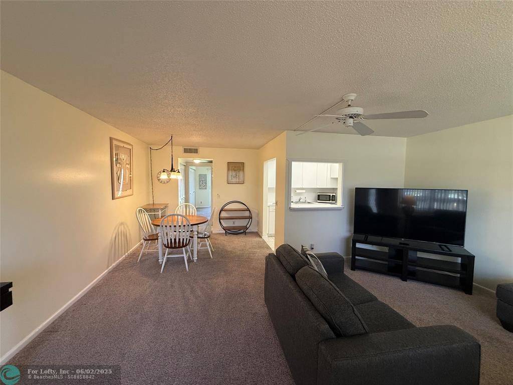 Boca Raton, FL 33434,142 Mansfield D  #142
