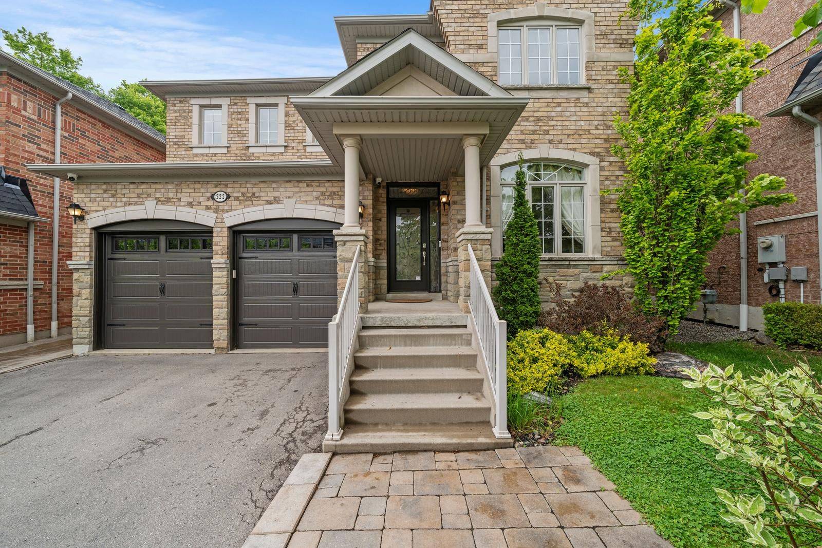 Vaughan, ON L4H 3J8,222 Via Campanile N/A
