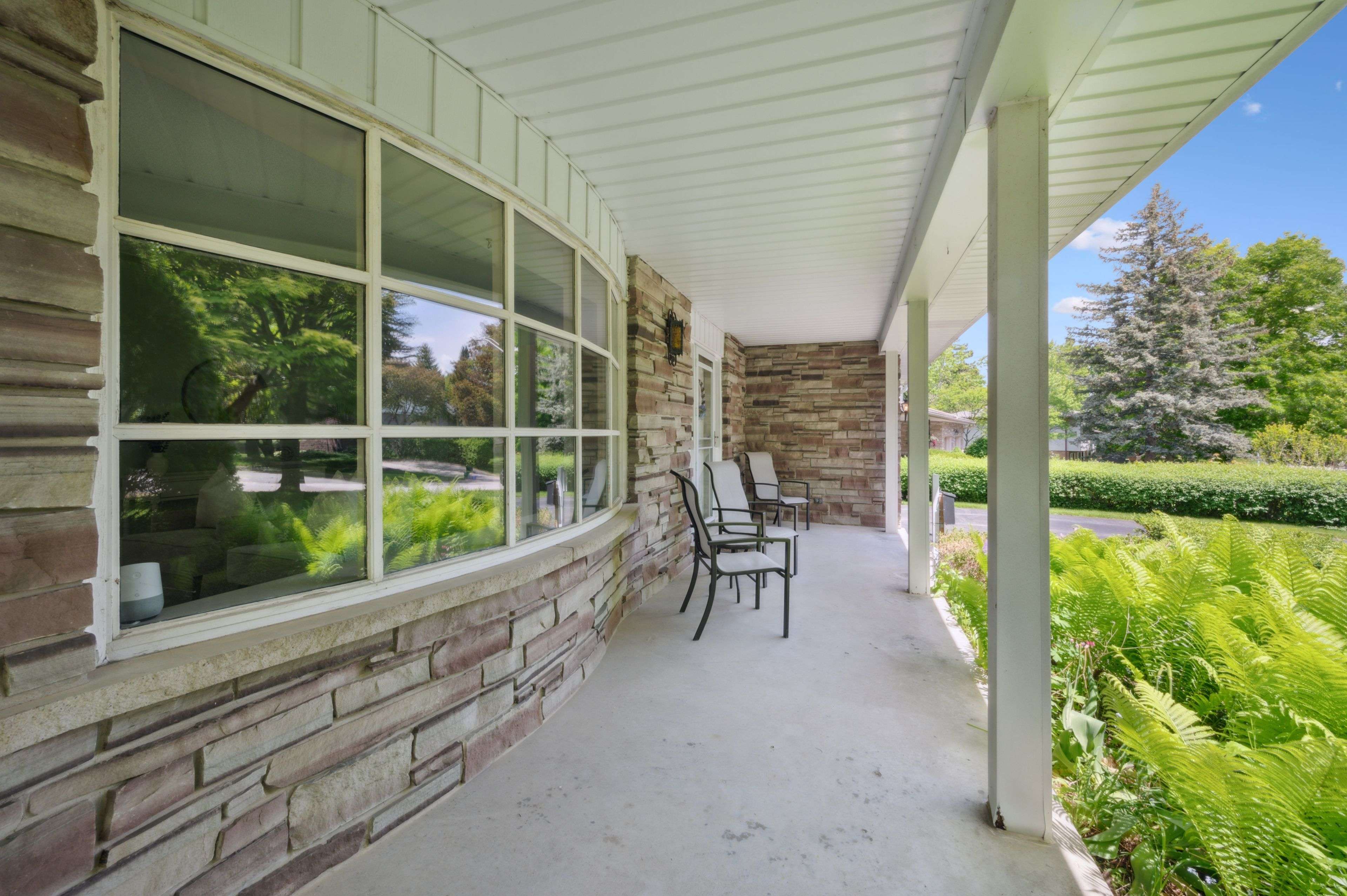 Waterloo, ON N2J 3W2,143 Weston PL