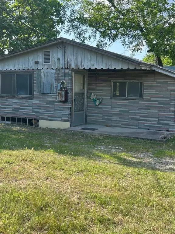109 1st Street, Bruceville Eddy, TX 76630
