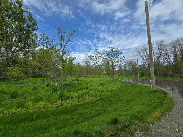 7 REINBIRD ST W, Severn, ON L0K 1E0
