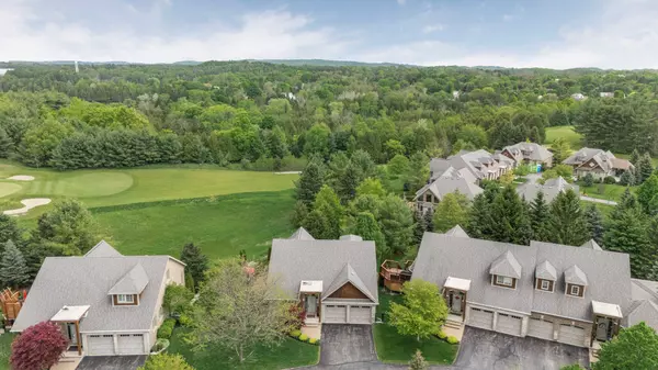 Caledon, ON L7E 4C4,1 Reddington DR #4