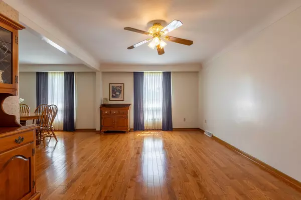 Welland, ON L3C 4R3,82 Westwood CRES