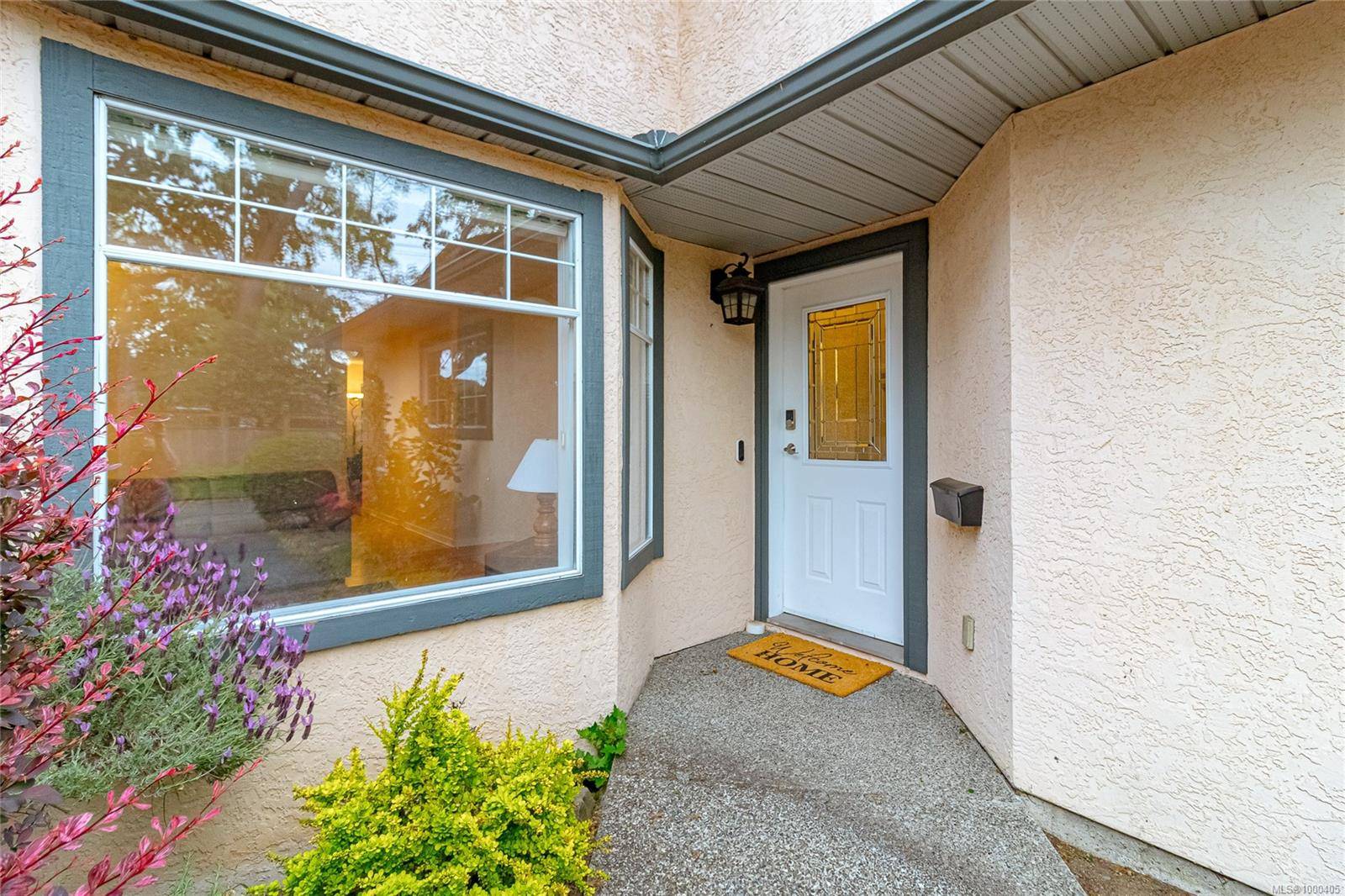 Victoria, BC V8R 2C1,1756 Bay St