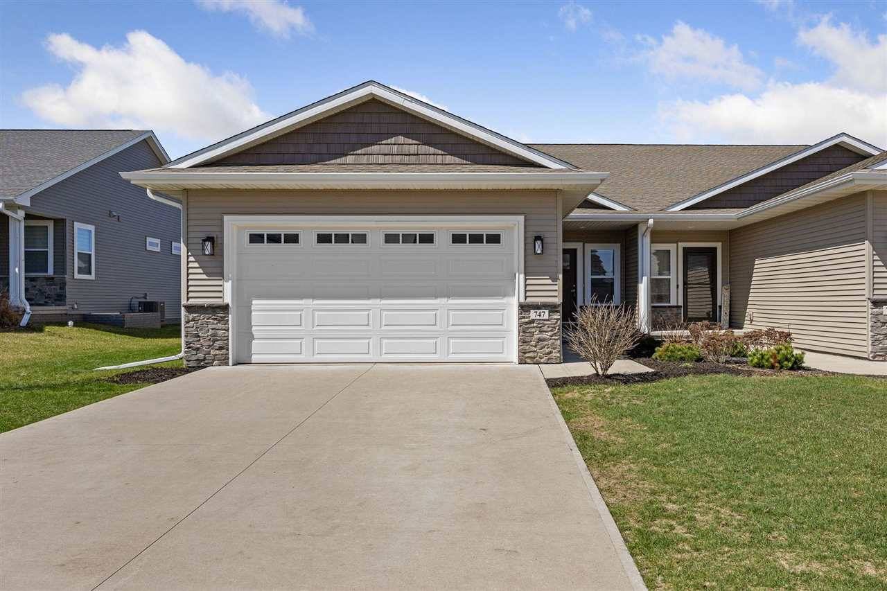 747 Brook Ridge Ave, North Liberty, IA 52317
