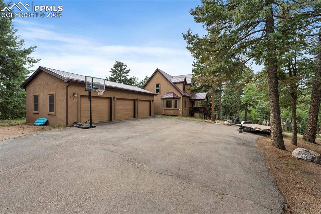 Divide, CO 80814,921 Cottonwood Lake DR