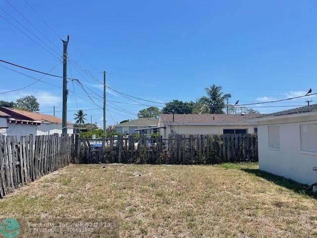 Riviera Beach, FL 33404,1104 W 24th St