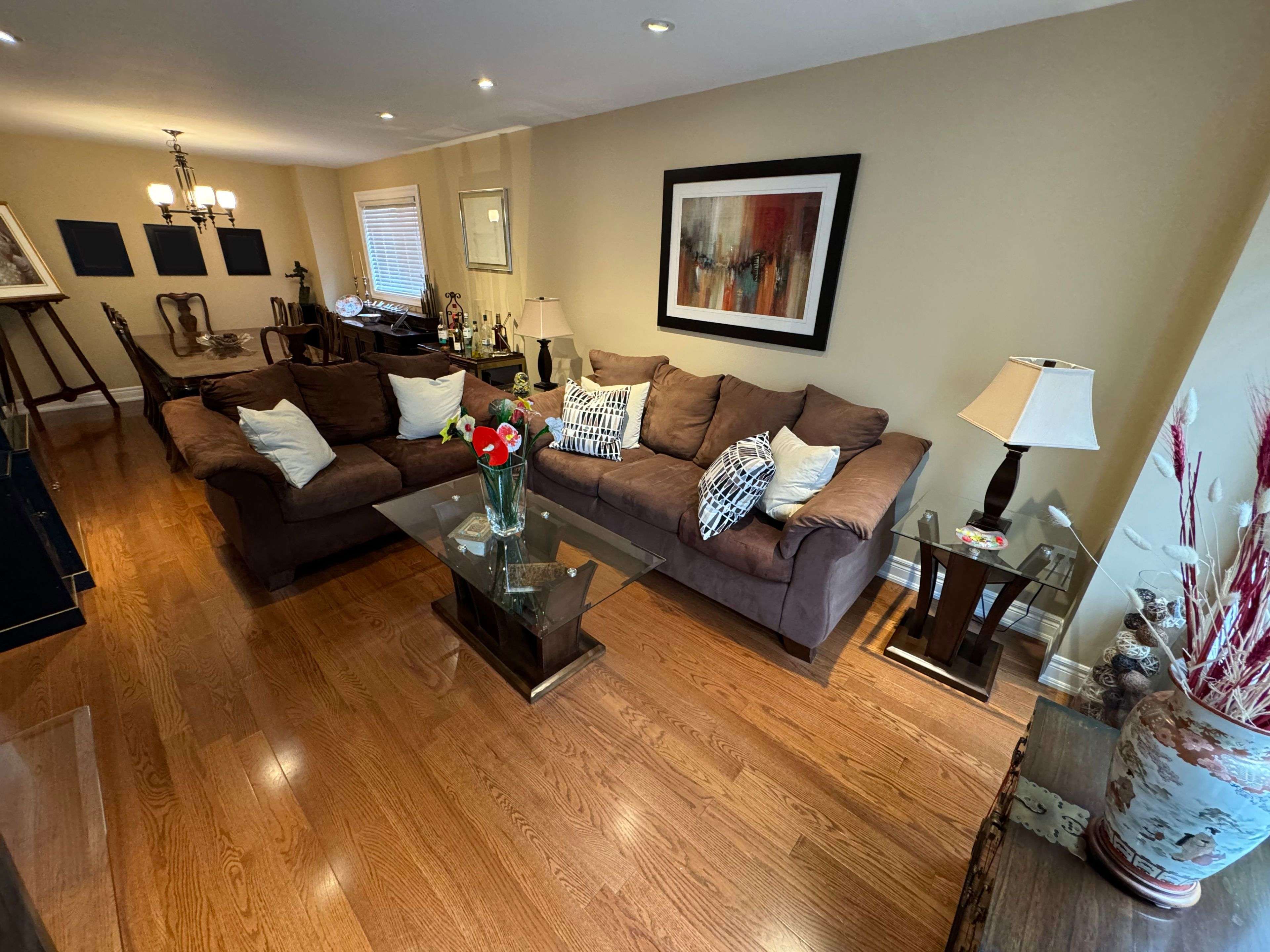 Vaughan, ON L4J 7W2,148 Mountbatten RD