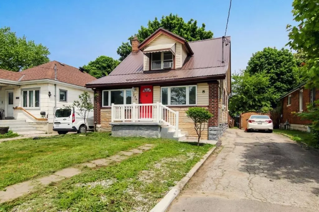 London East, ON N5Y 1X4,776 Quebec ST