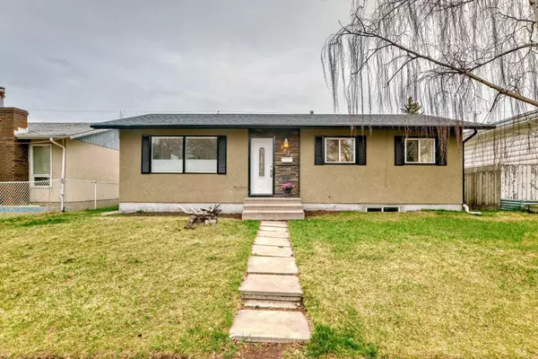 5023 Marlborough DR Northeast, Calgary, AB T2A 2Z7