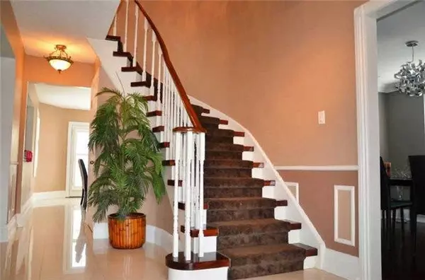 Caledon, ON L7E 1N7,62 Royal Terrace CRES