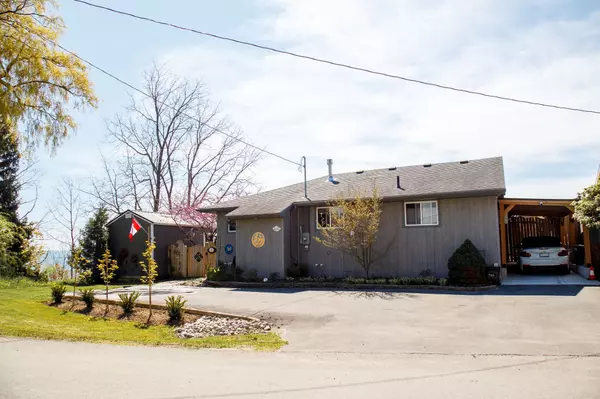 Norfolk, ON N0A 1N2,2023 Maple BLVD