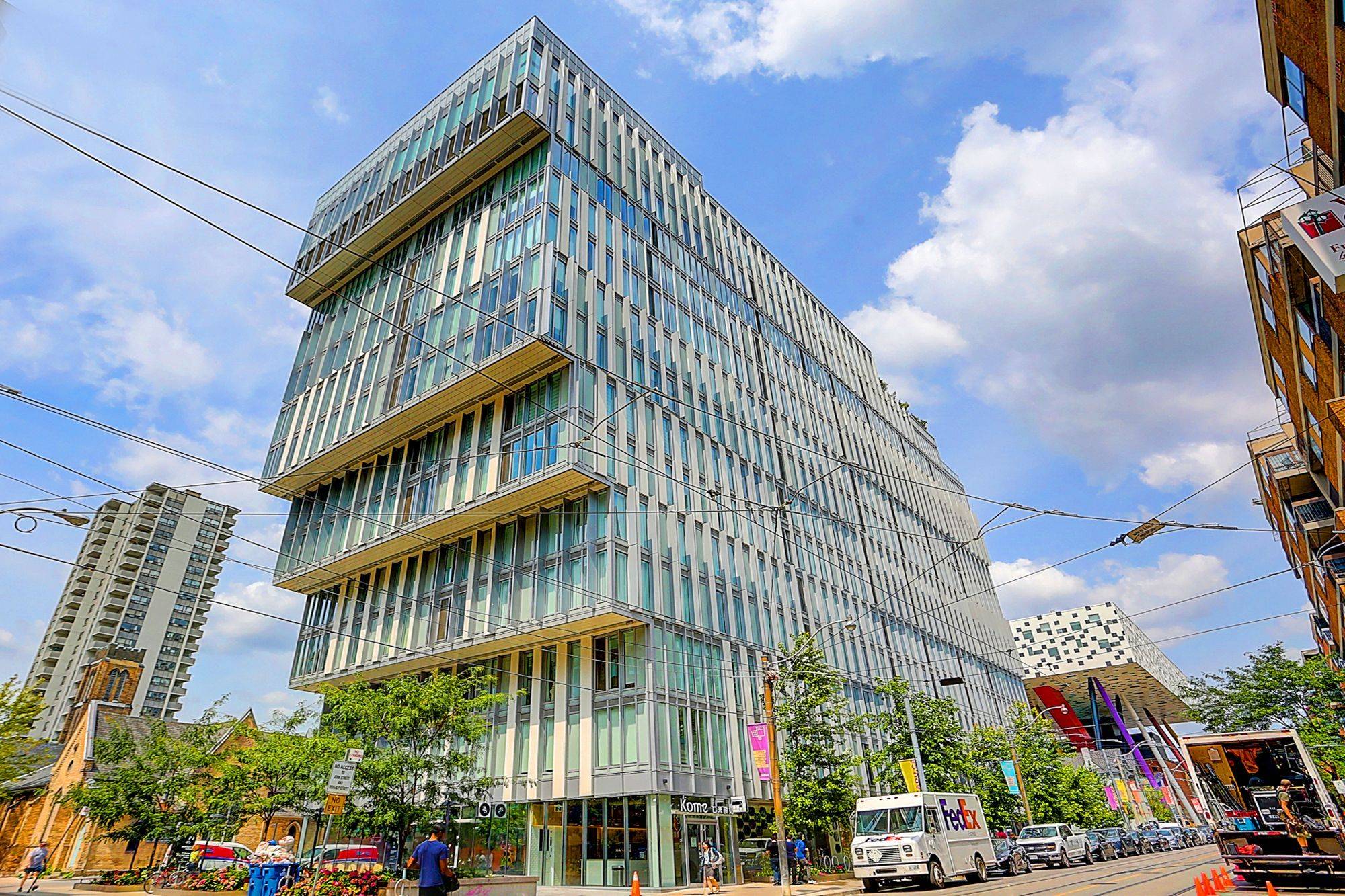 Toronto C01, ON M5T 0B8,50 McCaul ST #305