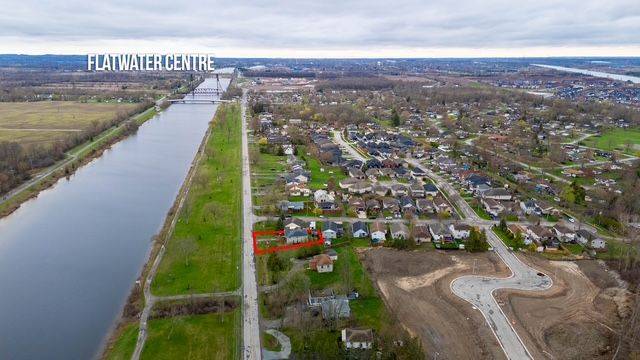 152 Kingsway ST, Welland, ON L3B 3N9