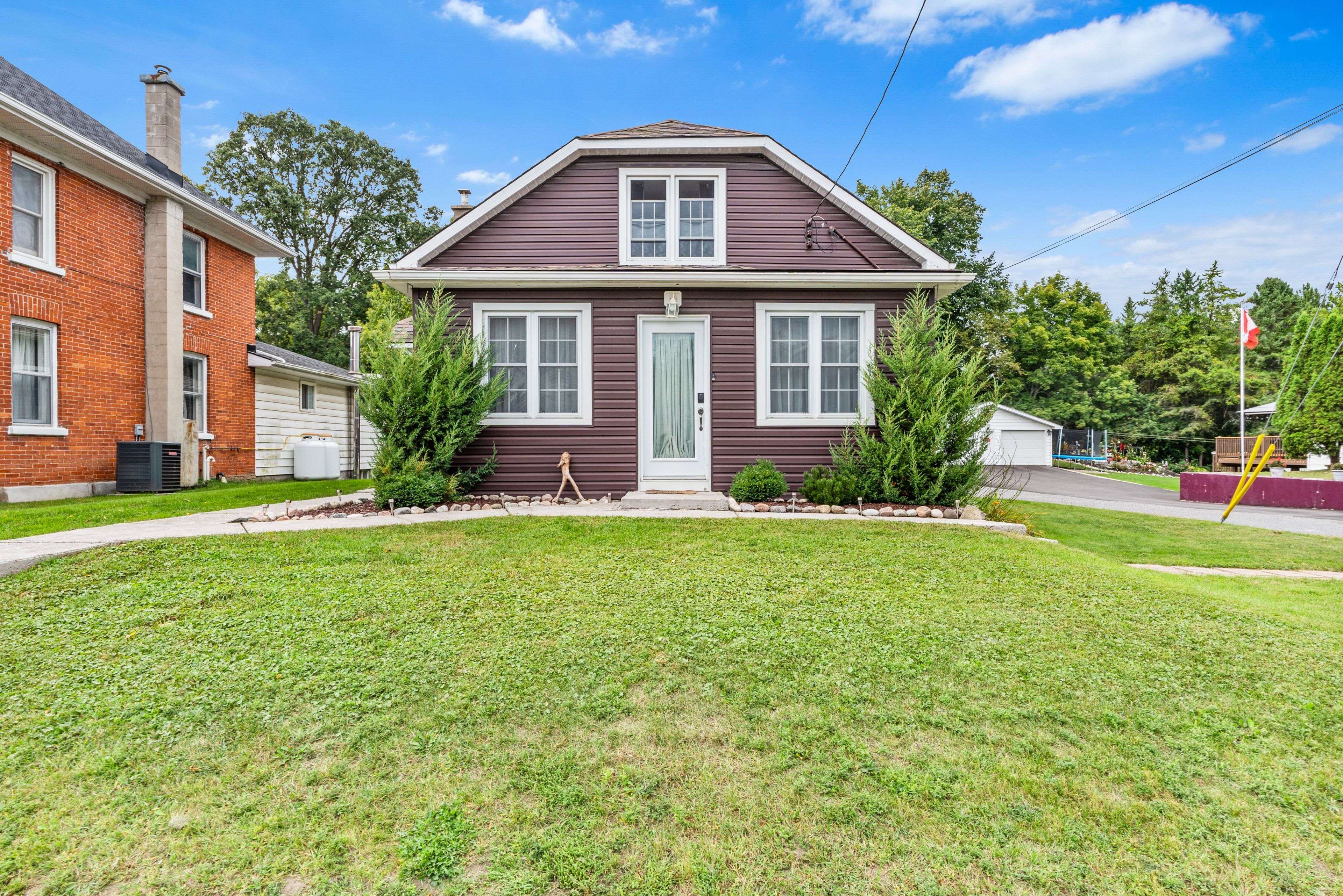 6817 38 HWY, Frontenac, ON K0H 2W0