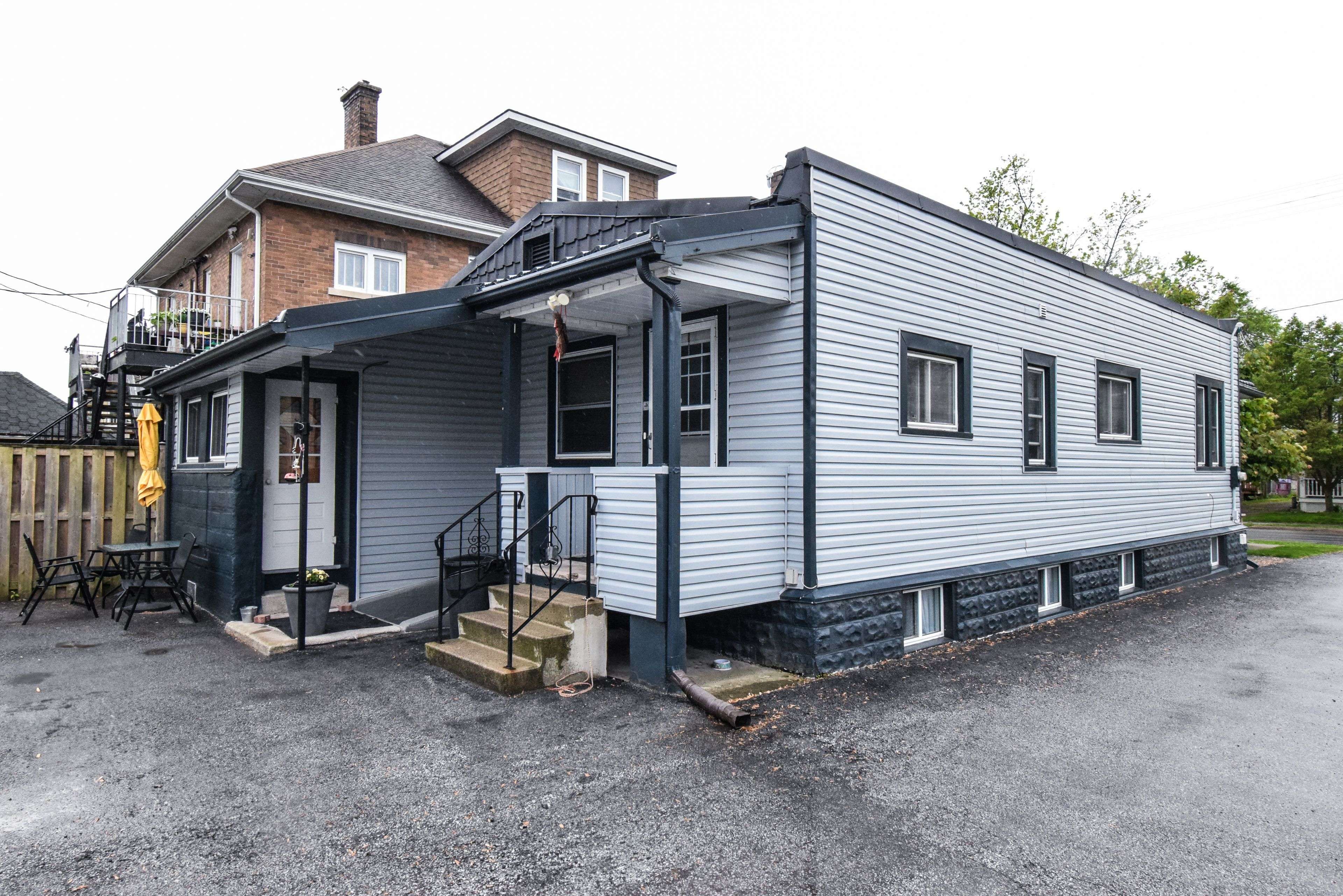 Welland, ON L3B 3B7,264 Hellems AVE