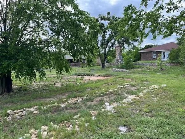 Hico, TX 76457,610 N Pecan A Street