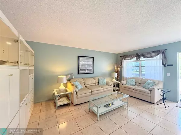 Deerfield Beach, FL 33442,15 Markham A #15