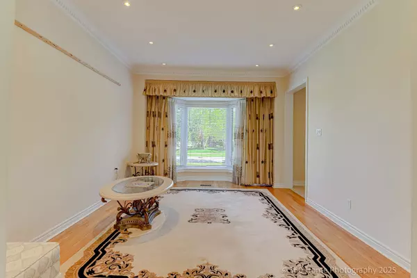 Markham, ON L6C 1S3,80 Eyer DR