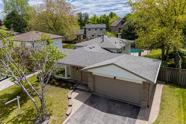 Oakville, ON L6J 5R4,2296 Devon RD