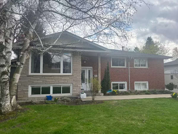 460 John Frederick DR, Hamilton, ON L9G 2R2