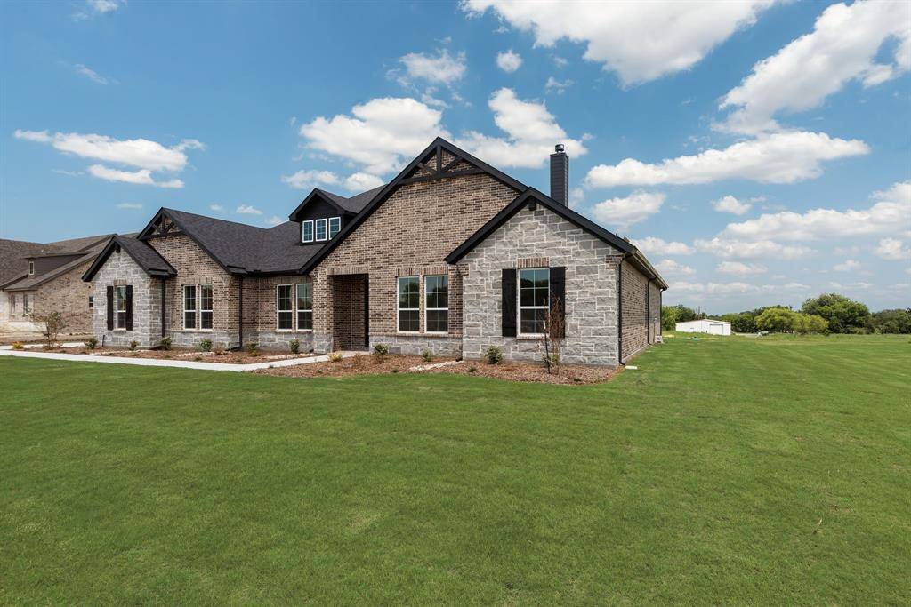 Leonard, TX 75452,305 Cofer Road