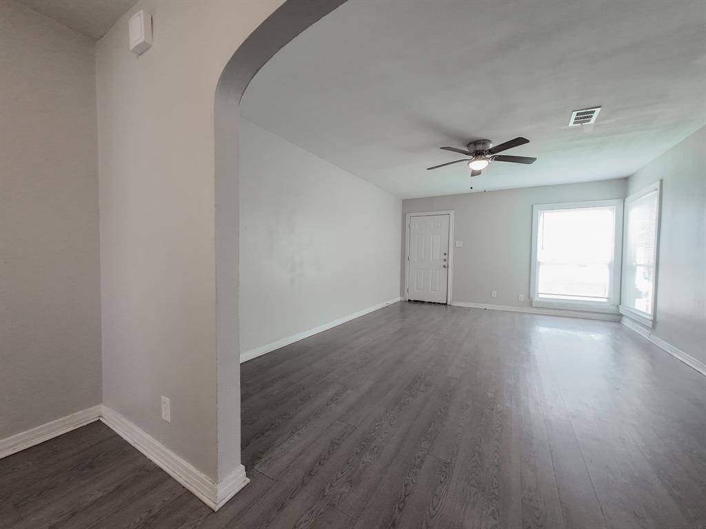 Dallas, TX 75210,4318 York Street