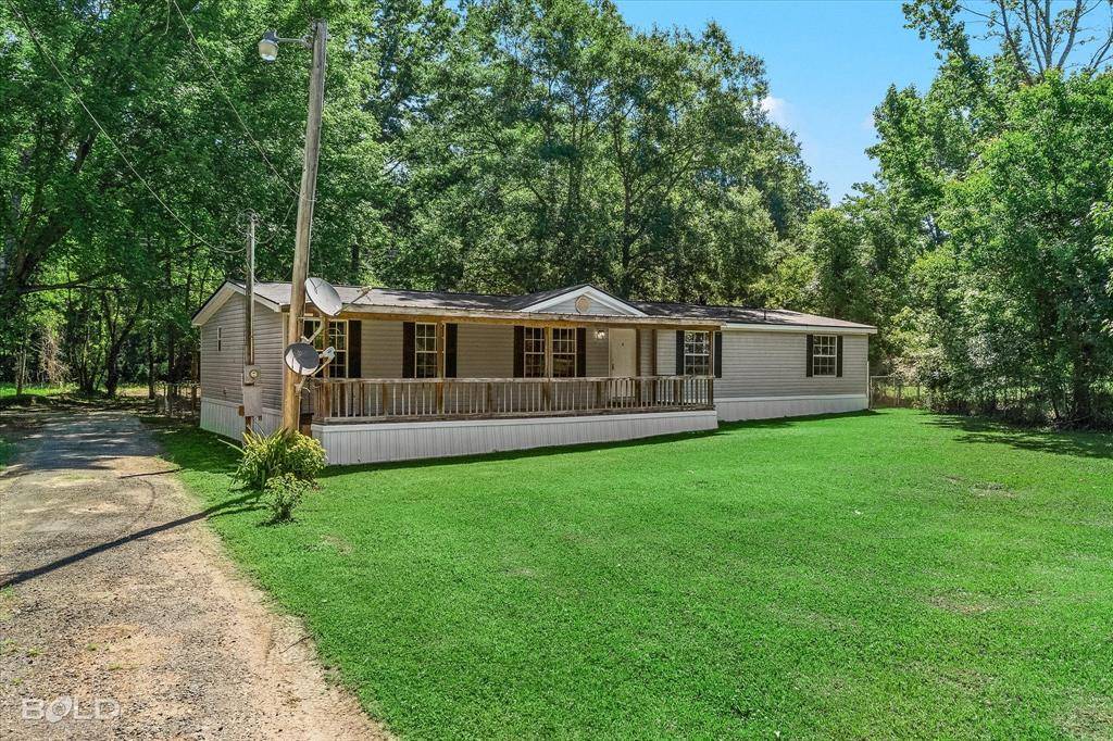 Benton, LA 71006,2174 Twin Lake Road