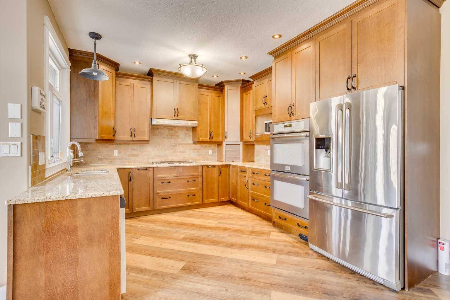 Fort Mcmurray, AB T9H0K8,6537B Draper RD