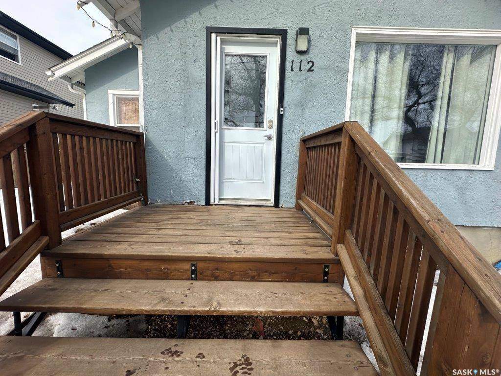 Kindersley, SK S0L 1S0,112 6th AVENUE E
