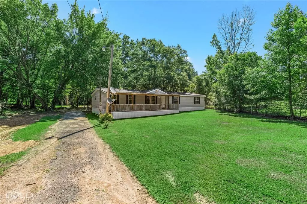Benton, LA 71006,2174 Twin Lake Road