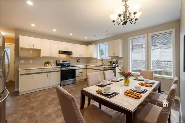 Parksville, BC V9P 2L8,890 Aberdeen Dr