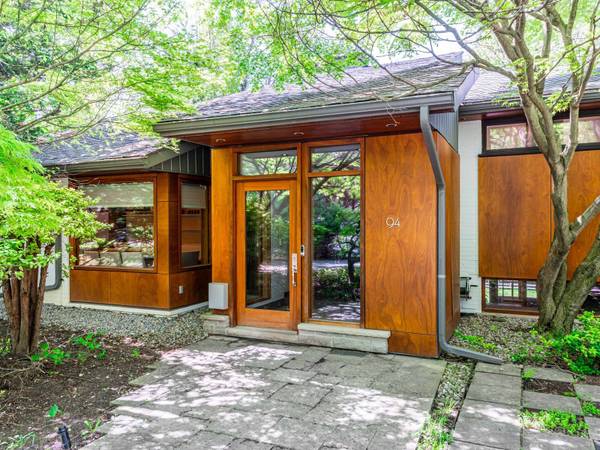 94 Laurentide DR, Toronto C13, ON M3A 3E5