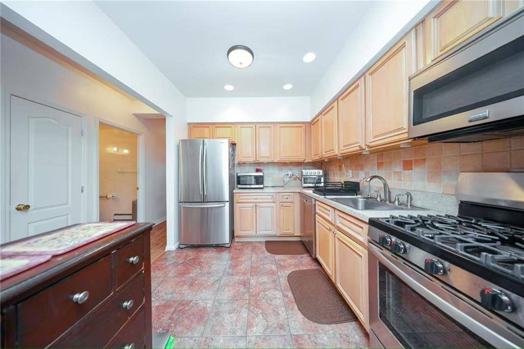 Brooklyn, NY 11204,1817 73rd ST #1B