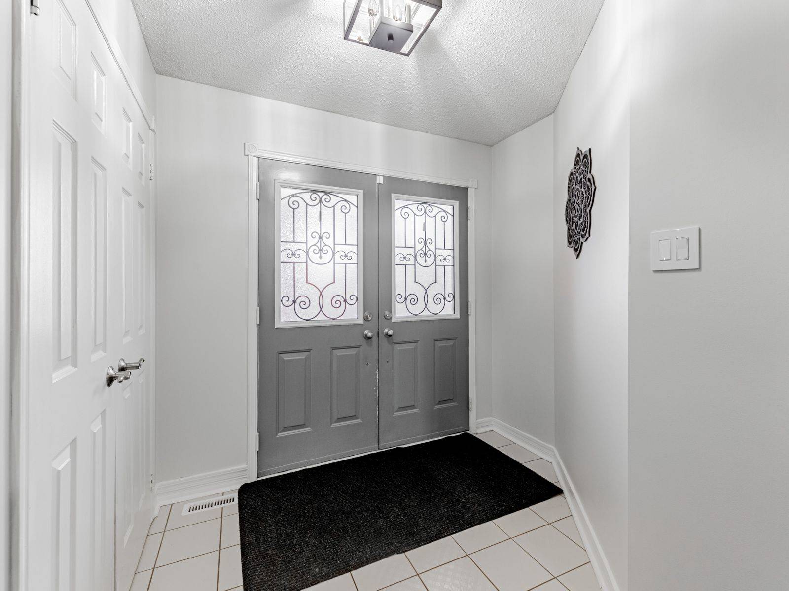 Barrie, ON L4N 7A3,44 Penton DR