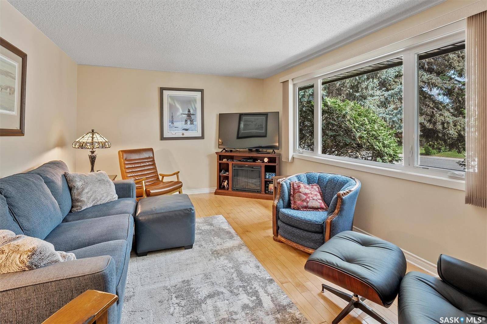 Saskatoon, SK S7M 3X6,1253 McNaughton AVENUE
