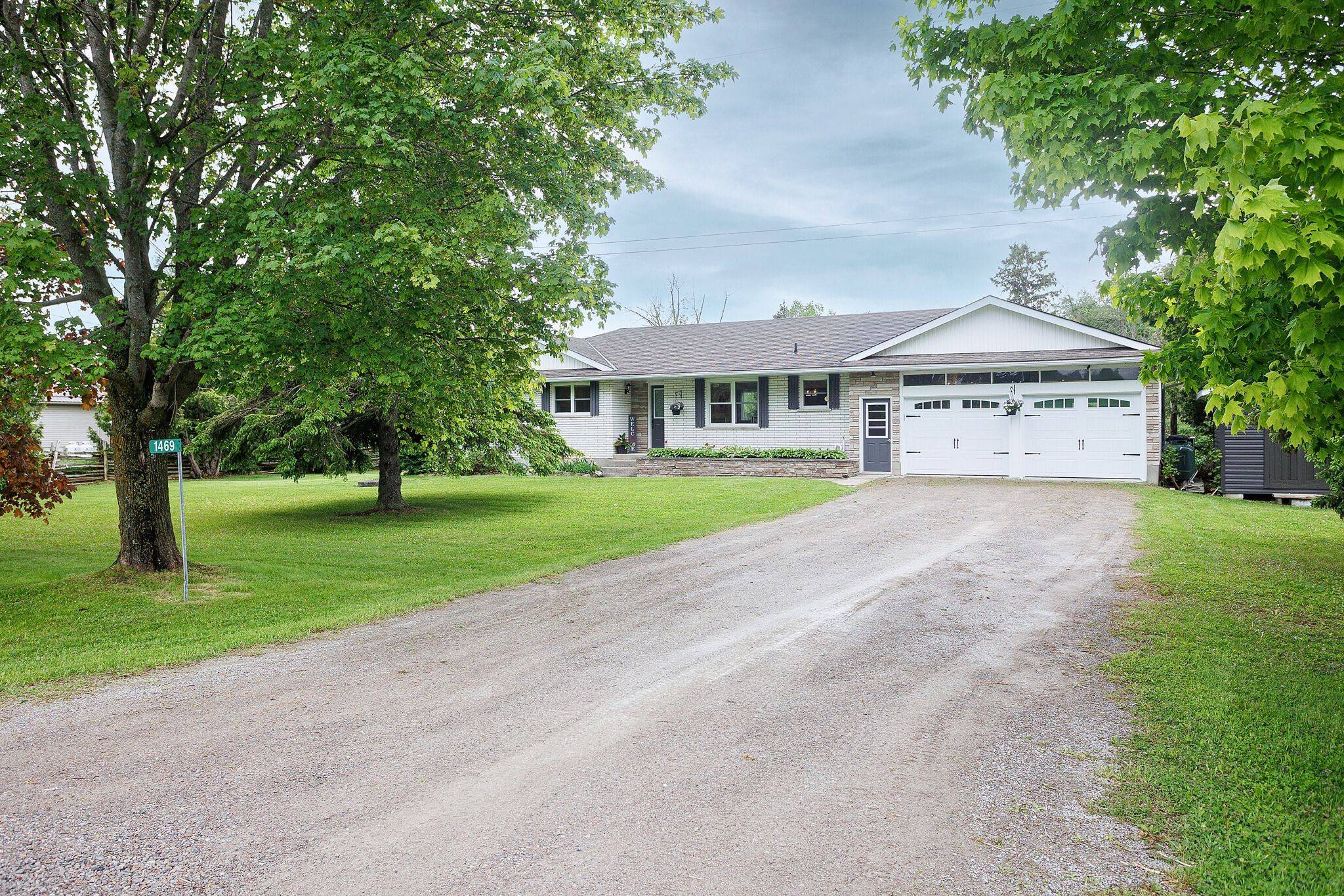 1469 Elm Tree RD, Kawartha Lakes, ON K9V 4R2