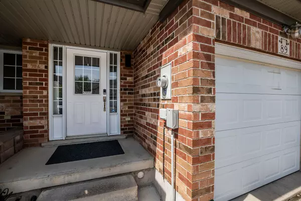 Kitchener, ON N2E 3W2,89 Max Becker DR