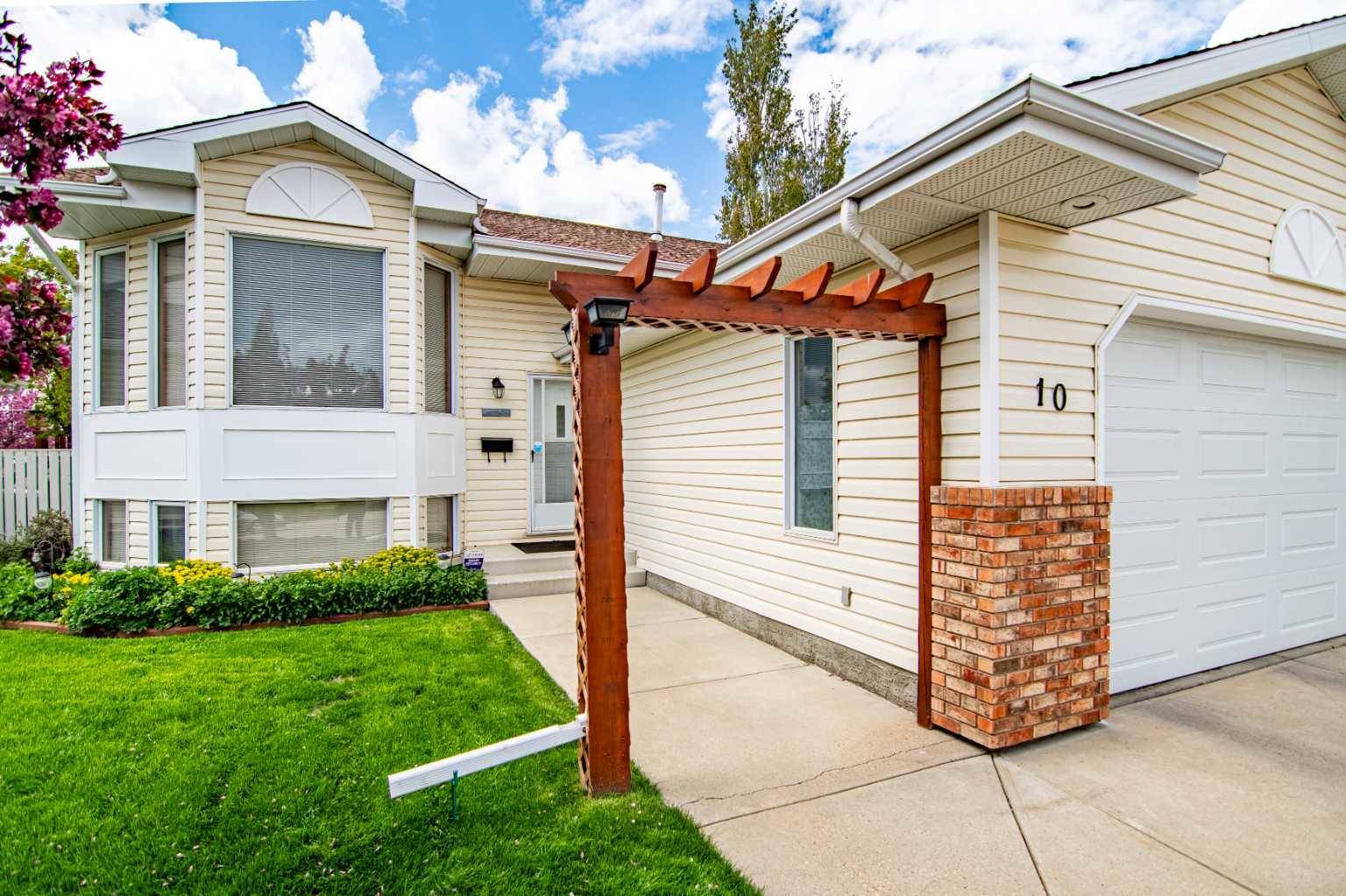 Red Deer, AB T4R 2L8,10 Densmore CRES