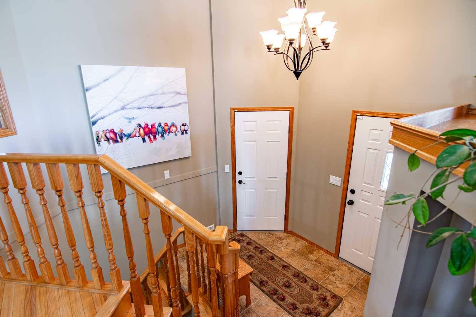 Red Deer, AB T4R 2L8,10 Densmore CRES