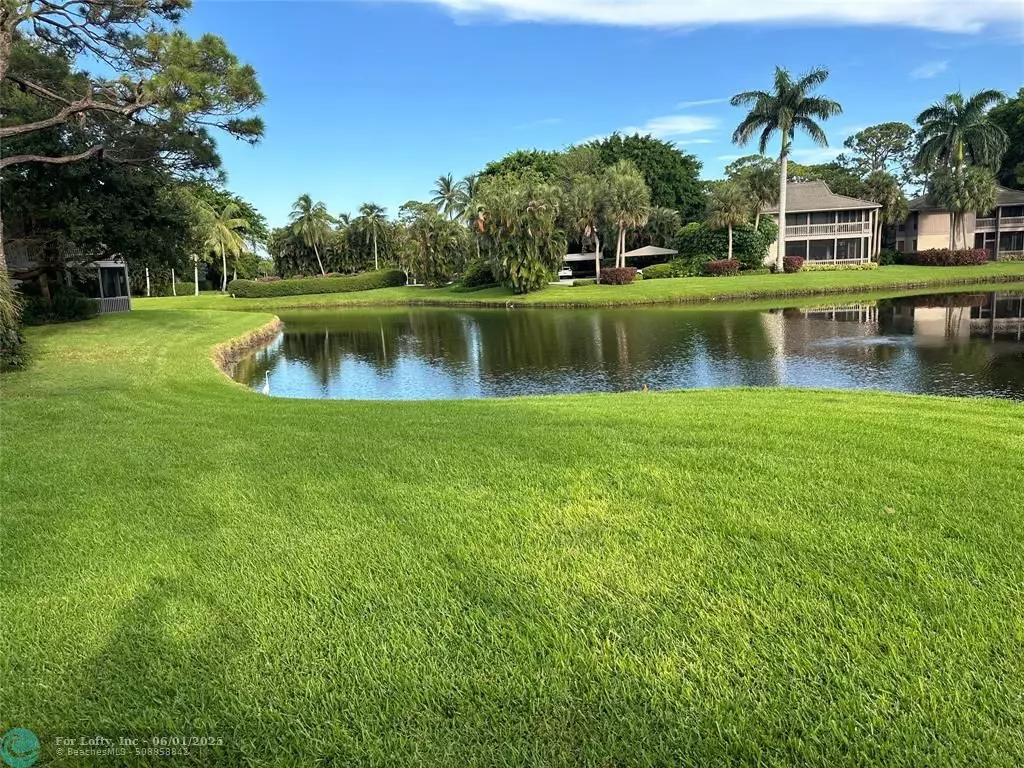 Boca Raton, FL 33434,7094 Rain Forest Drive #7HL