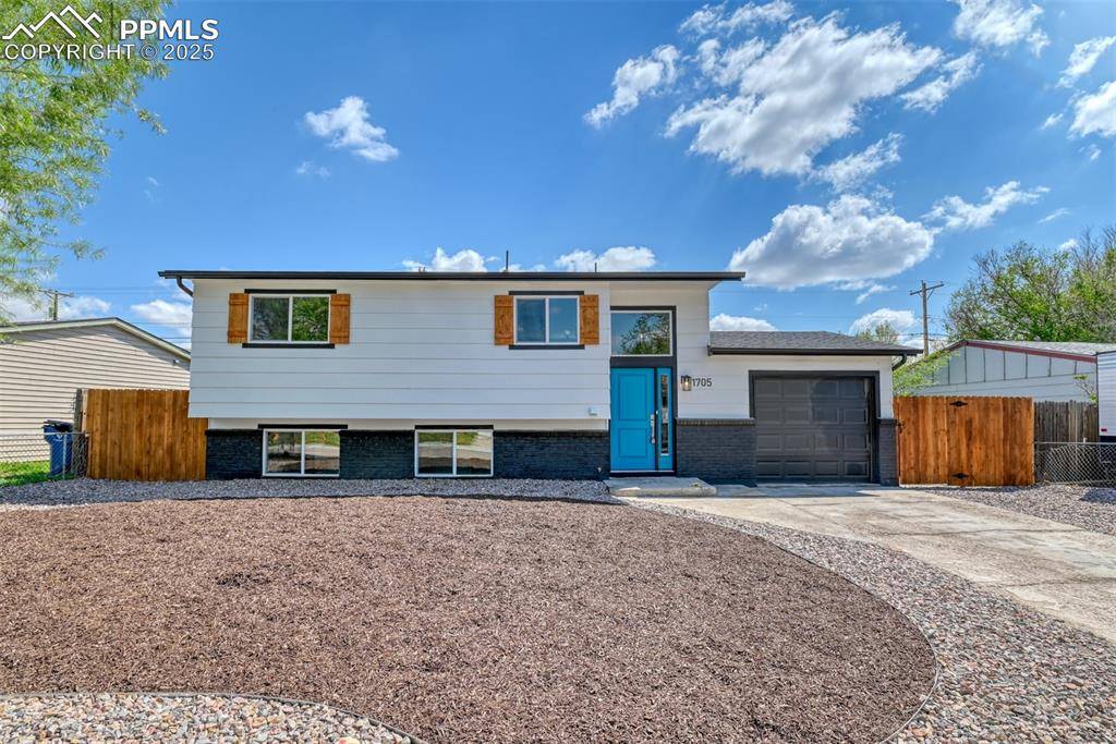 1705 Bonita DR, Fountain, CO 80817
