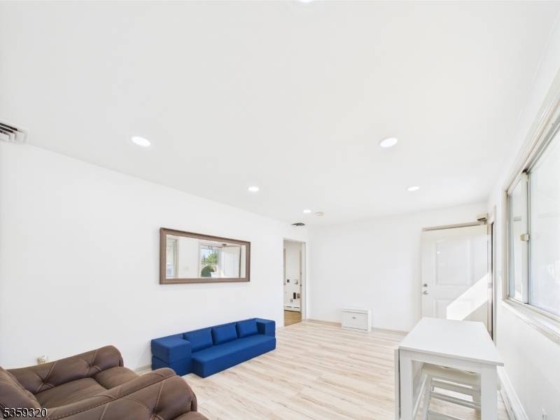 Linden City, NJ 07036,810 Hampden St