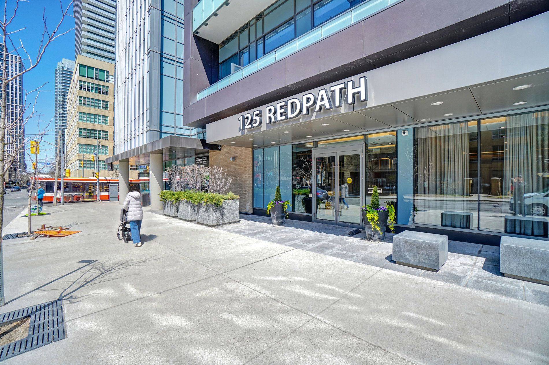 Toronto C10, ON M4S 0B5,125 Redpath AVE #1103