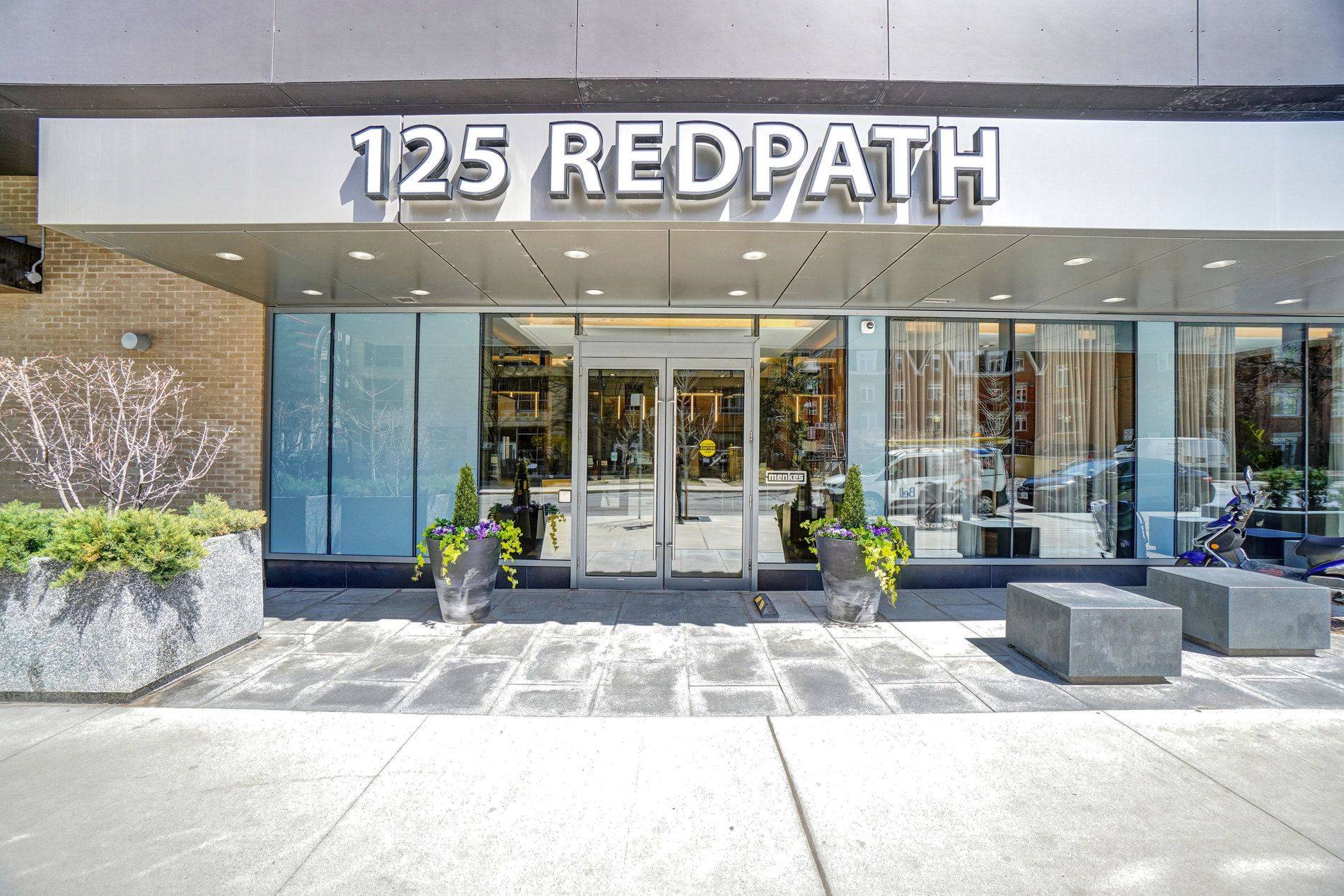 Toronto C10, ON M4S 0B5,125 Redpath AVE #1103